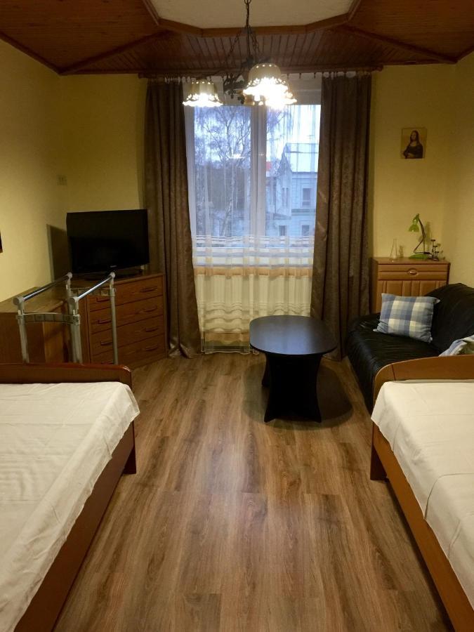Appartement Elvira à Karlovy Vary Extérieur photo