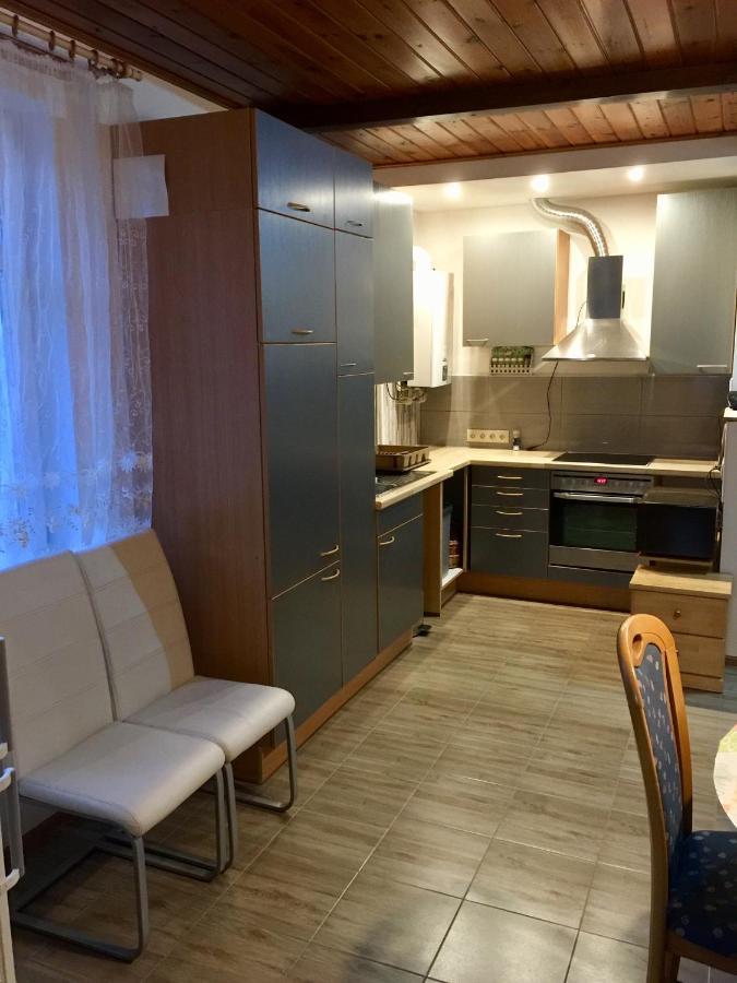Appartement Elvira à Karlovy Vary Extérieur photo