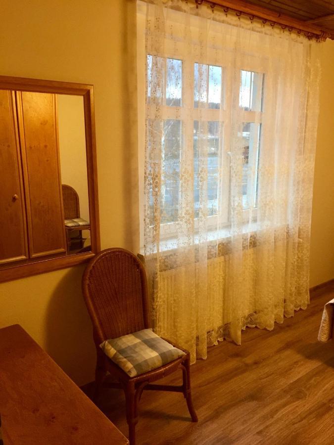 Appartement Elvira à Karlovy Vary Extérieur photo